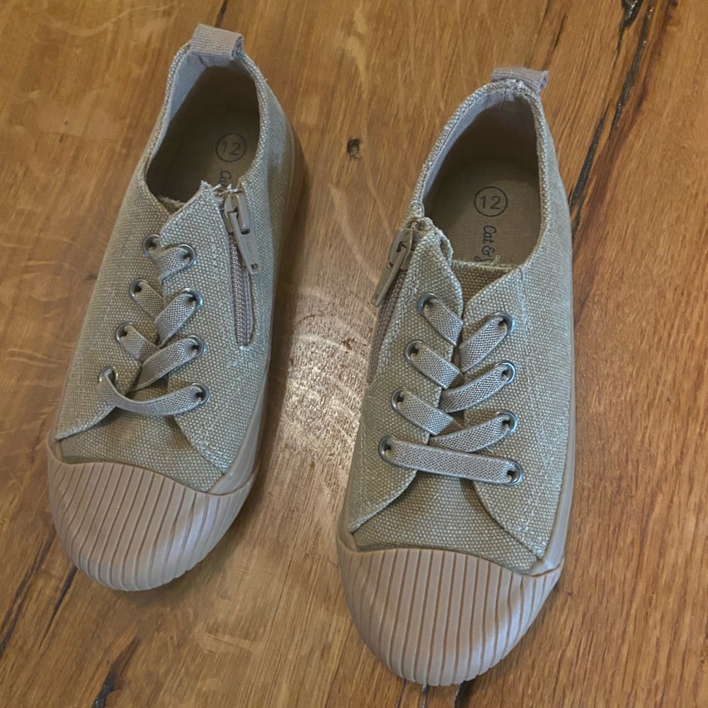 Cat & Jack Boys Khaki Zip On Shoes, Excellent Condition, Size 12